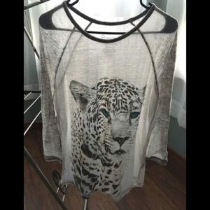 Three Quarter Sleeve Feline Top